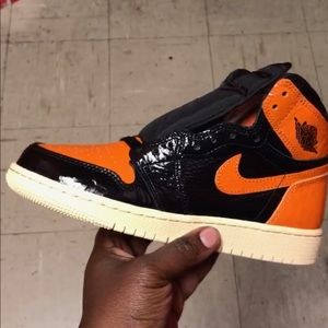 Shattered Backboards 3.0 DS
Size 4 (GS)